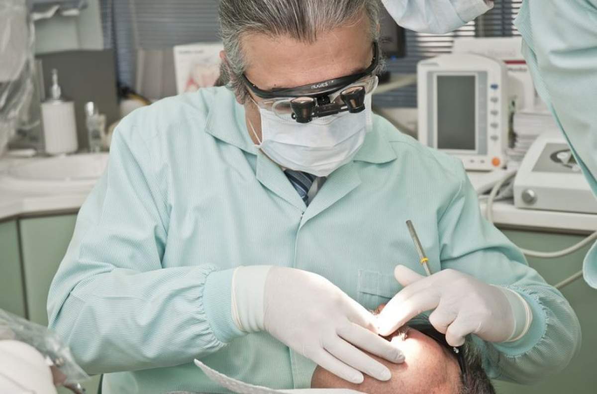 Ţi-e frică să mergi la dentist? Cele mai bune metode să scapi de teamă