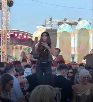 VIDEO PAPARAZZI / Brigitte Sfăt a dansat pe mese într-un club exclusivist de pe litoral! Ilie Năstase a asistat la show-ul oferit de soţia sa