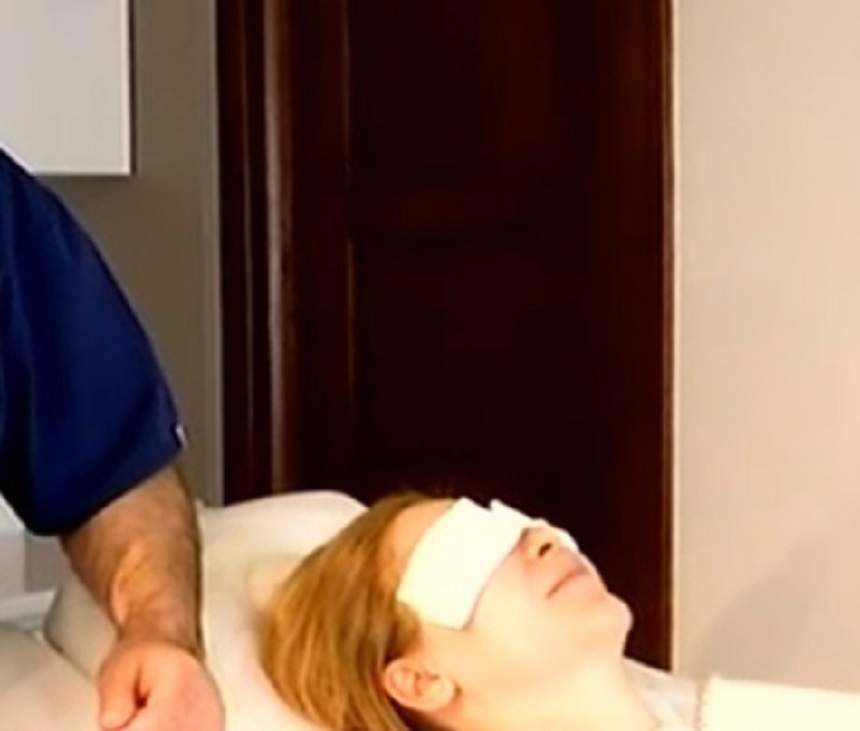 Alessia îşi doreşte să arate senzaţional la botezul fiului ei! Vedeta a ajuns pe mâna medicului estetician