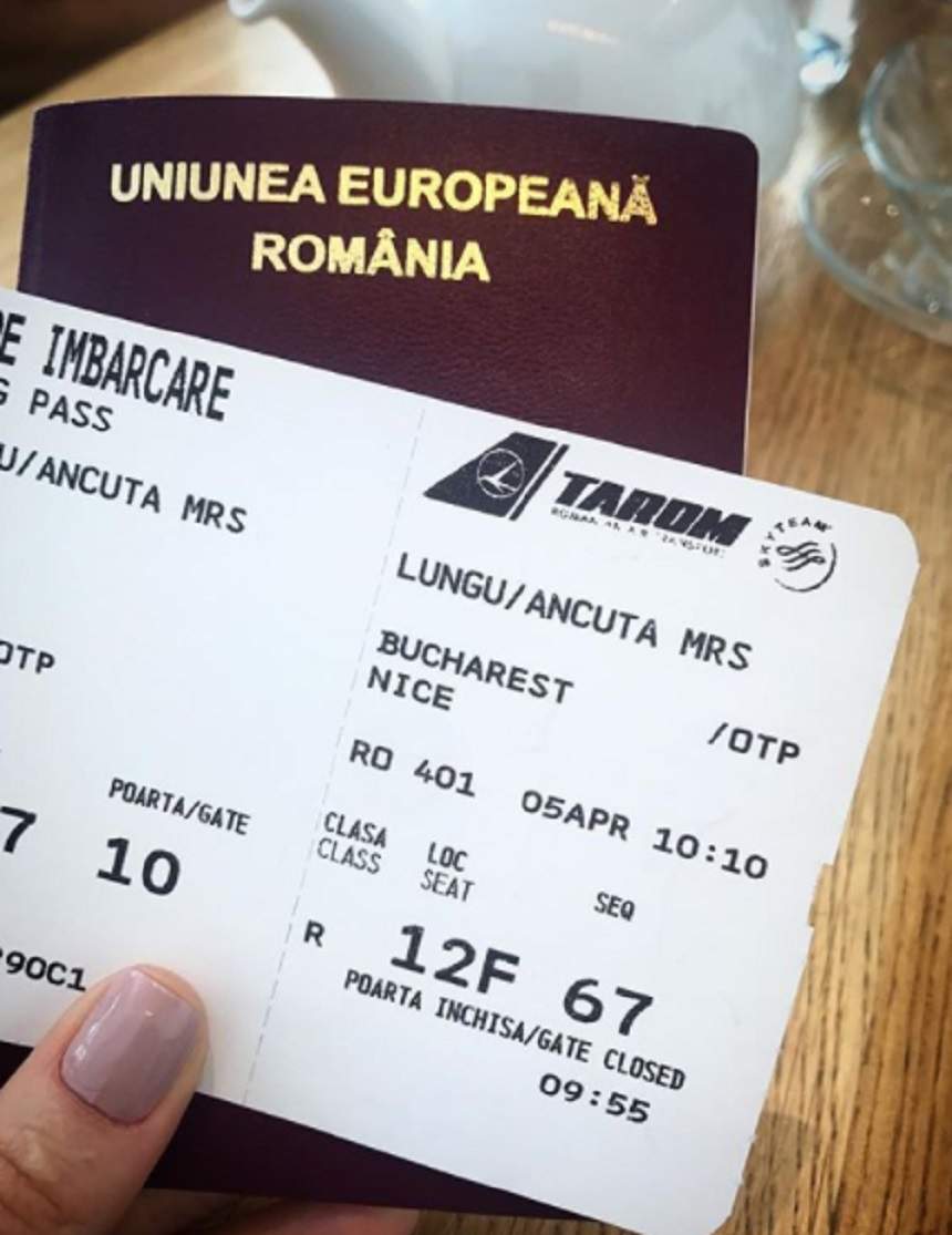 Anca Lungu a părăsit definitiv România! Andreea Berecleanu a însoţit-o la aeroport: "Să nu uiți de noi"