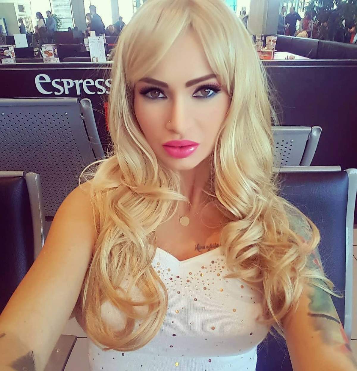 FOTO / Maria Ilioiu s-a făcut blondă fatală! Așa arată ispita de la „Insula Iubirii” după schimbarea șoc de look