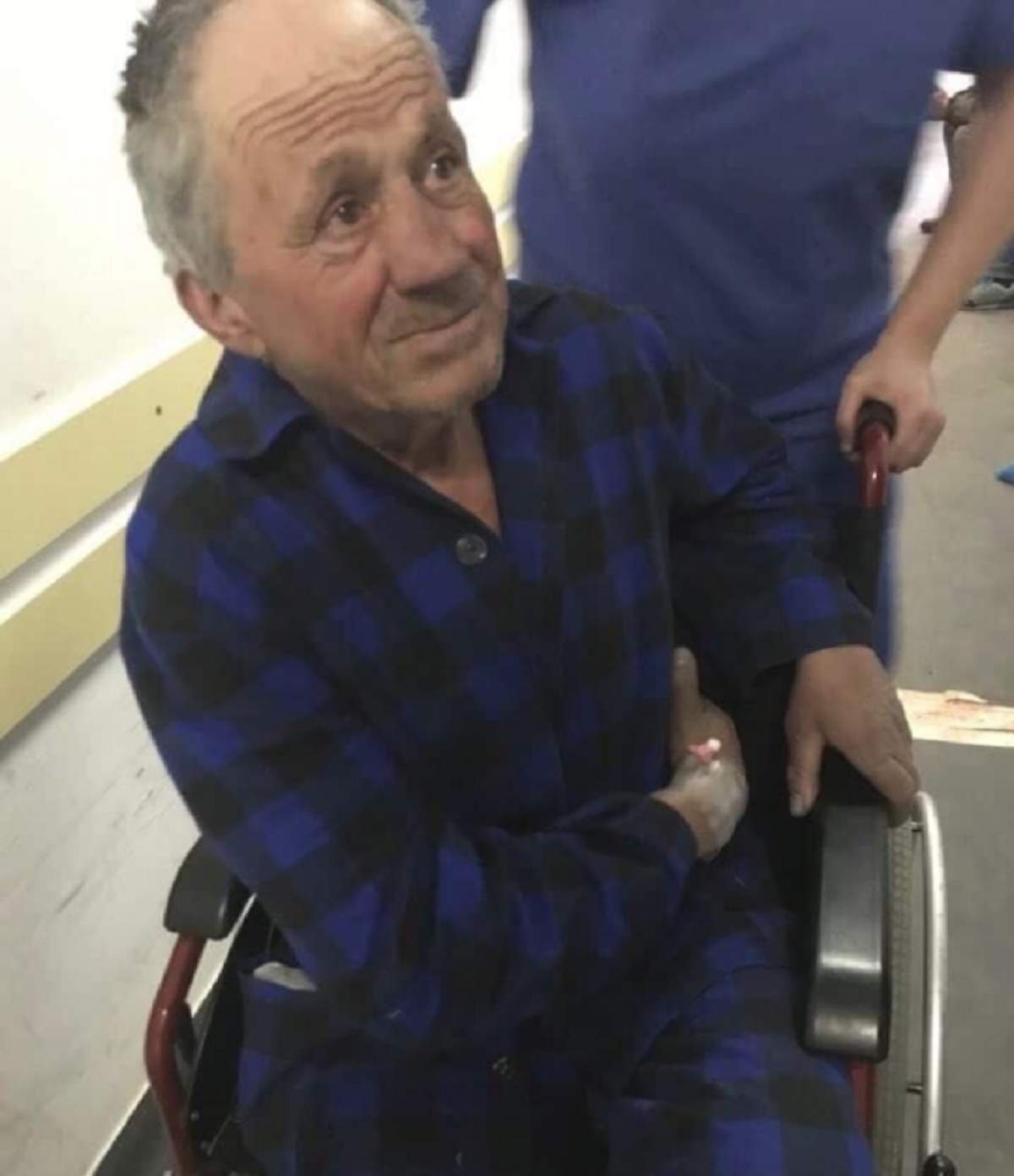 Reacţia medicului care l-a ajutat pe bătrânul bătut în Brașov, de doi golani: ”Scuturați-vă puțin!”