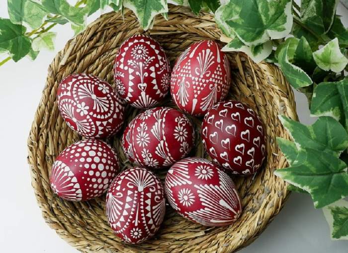 Ce simbolizează ciocnirea ouălor de Paşte şi care sunt regulile