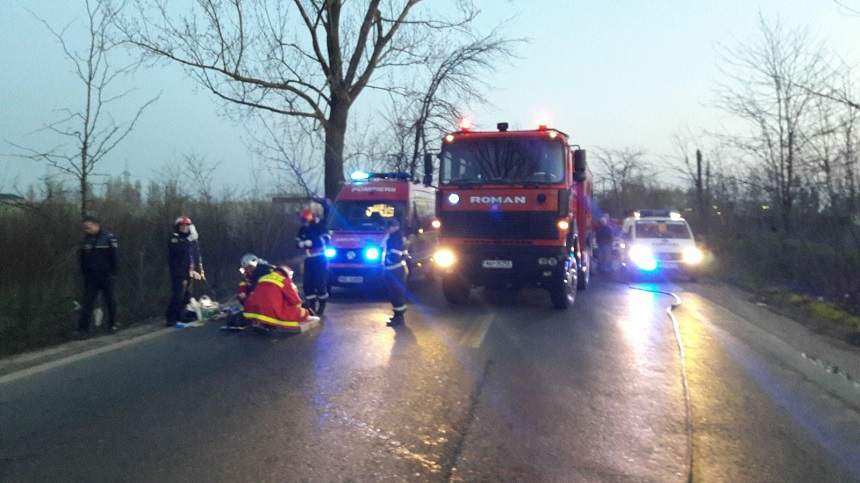 Accident şocant în Bucureşti. Un şofer a murit după ce s-a izbit cu maşina de un copac. Imagini teribile de la faţa locului