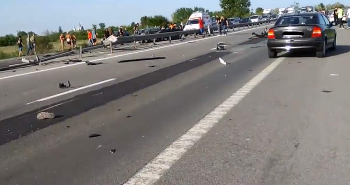 VIDEO / Accident teribil pe Autostrada București-Pitești. Un motociclist a fost spulberat, iar alte 3 persoane sunt rănite