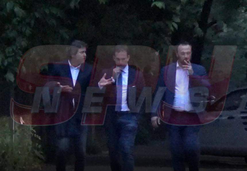 VIDEO PAPARAZZI / Toate femeile vor înnebuni când vor vedea aceste imagini! Liber după divorţ, Florin Răducioiu a făcut senzaţie în Capitală!