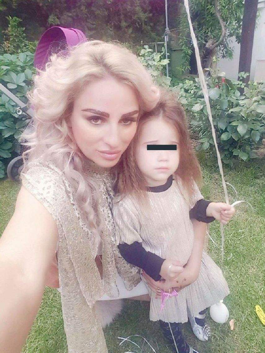 FOTO / Sânziana Buruiană, ce ai făcut? A mers să-şi contureze sprâncenele, dar rezultatul te lasă mască