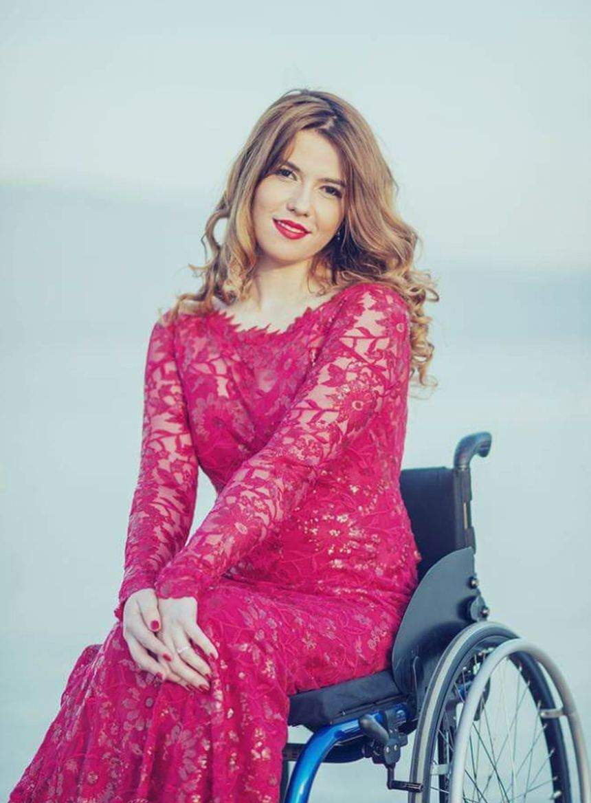 FOTO / Povestea cutremurătoare a Magdei Coman. Cum e să fii însărcinată în scaun cu rotile. "Poate să îmi pună viaţa în pericol"
