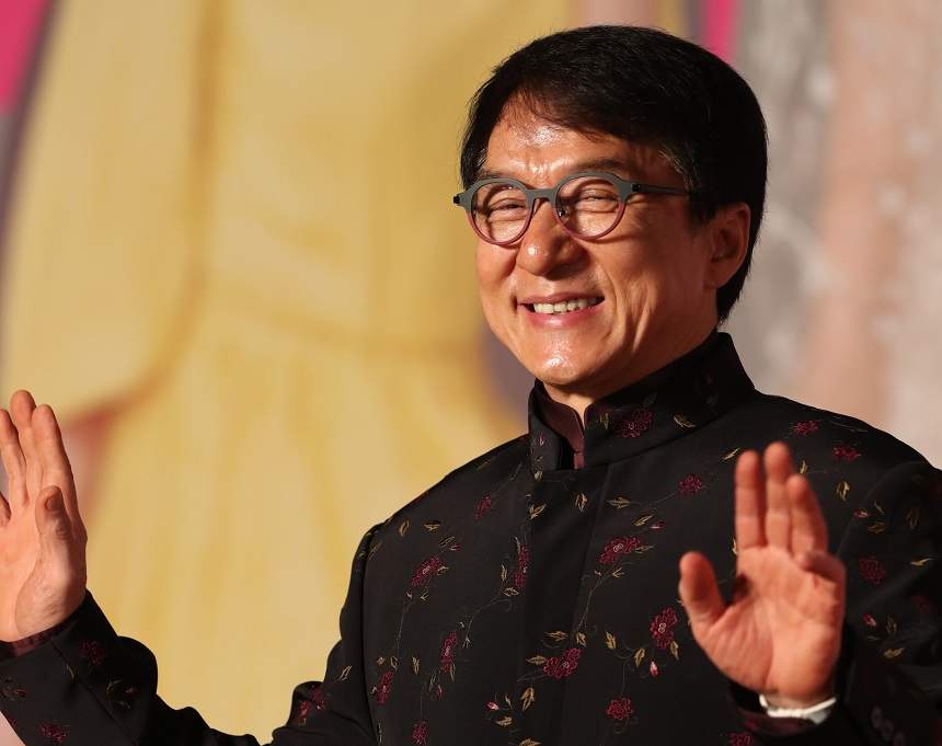 VIDEO / Fiica lui Jackie Chan, atacată dur după ce a acuzat că actorul a împins-o să locuiască sub poduri: "Du-te și ia-ți o slujbă!"