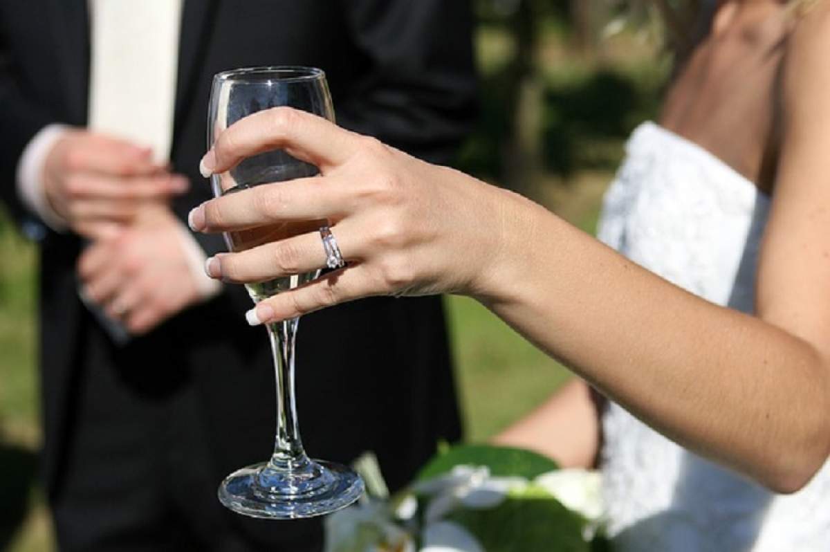 Cinci semne că o să te căsătorești în curând! Bat clopotele de nuntă pentru tine
