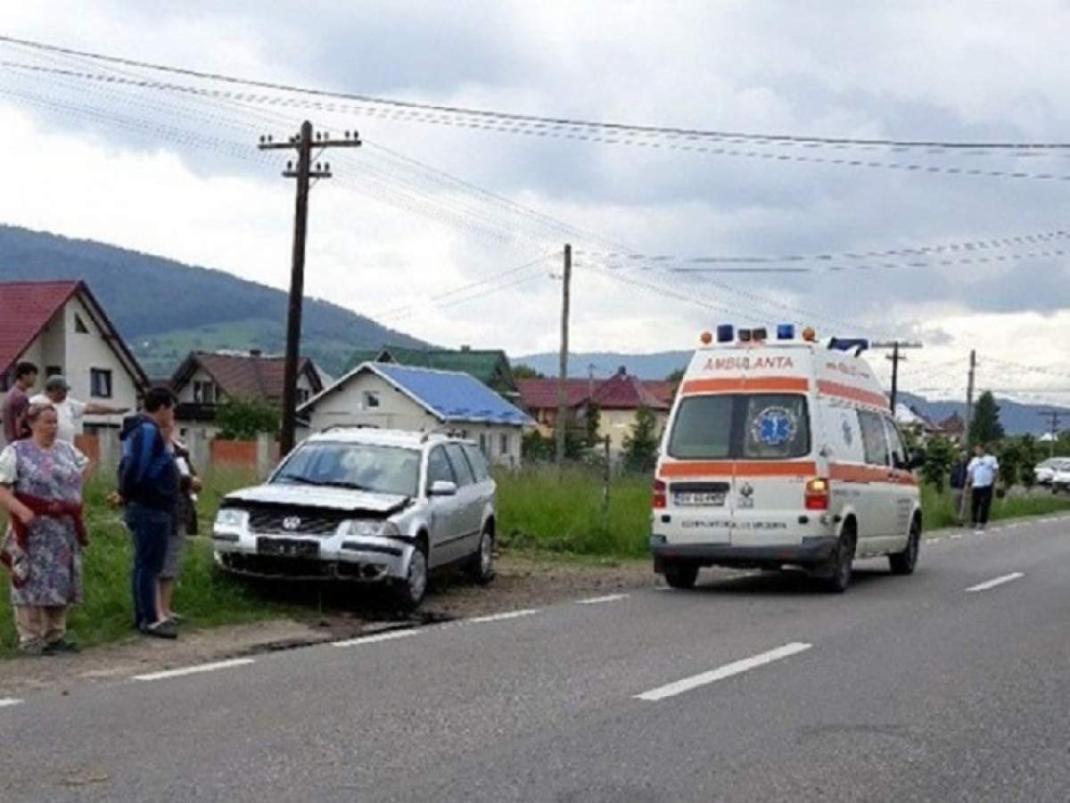 FOTO / Accident în Suceava. Un bărbat a intrat într-un pod, după ce a adormit la volan