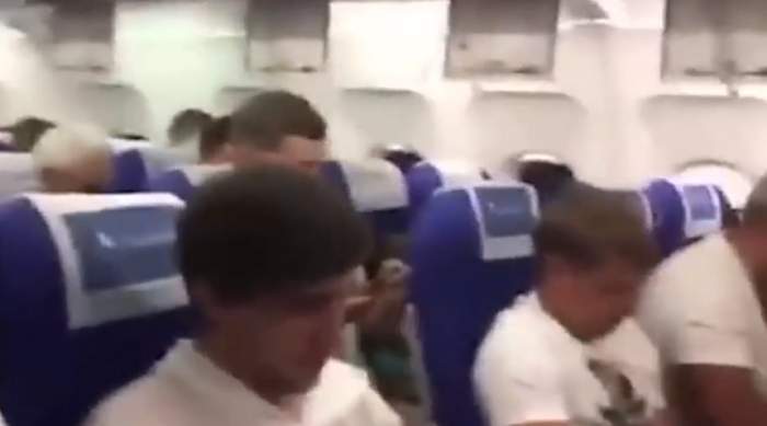 VIDEO / Panică la bordul unui avion cu 200 de pasageri! A picat în gol 9.000 de metri