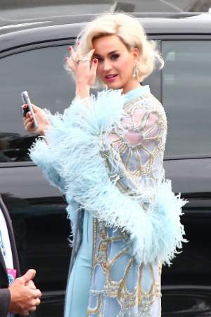 Katy Perry critică rochia de mireasă a lui Meghan Markle: „O să spun mereu adevărul”