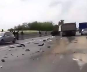 Semnalul de alarmă tras de Inspectoratul Naţional de Patrulare, după accidentul grav din Ungaria: "Telefonul mobil, pericolul de la volan"
