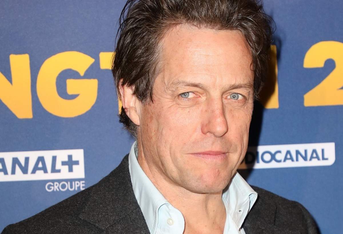 Hugh Grant s-a căsătorit pentru prima oară, la vârsta de 57 de ani