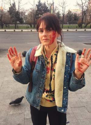 Tânără - tâlhărită în mijlocul Bucureştiului, agresor - în libertate după două luni şi jumătate de la incident! Ce spune Poliţia