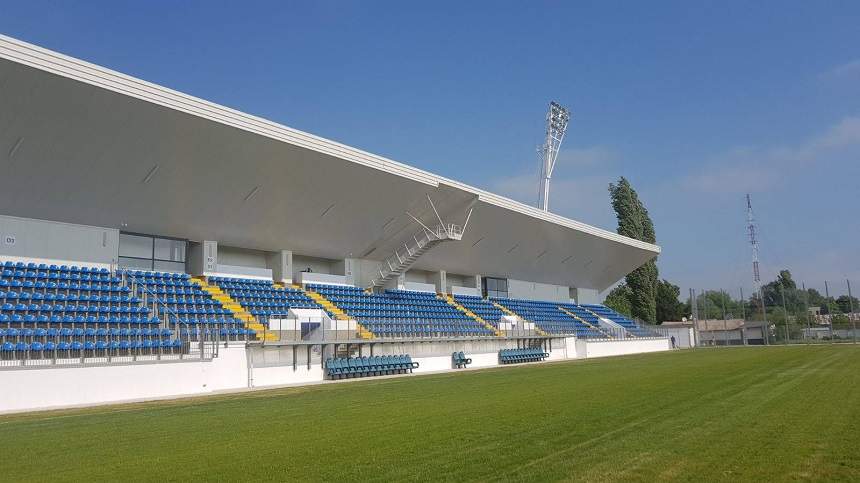 FOTO /  Încă un stadion de lux a fost inaugurat în România! Imagini impresionante cu noua arenă