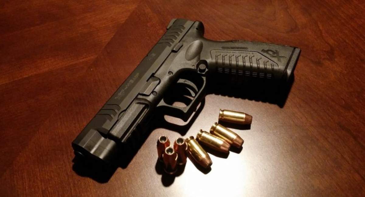 Un copil de 12 ani a fost împuşcat de un adolescent de 17 ani, în Iaşi