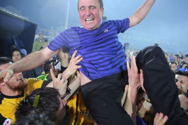 Informaţii exclusive de la negocierile dintre Gică Hagi şi Legia Varşovia! Polonezii îi oferă „Regelui” o sumă impresionantă de bani