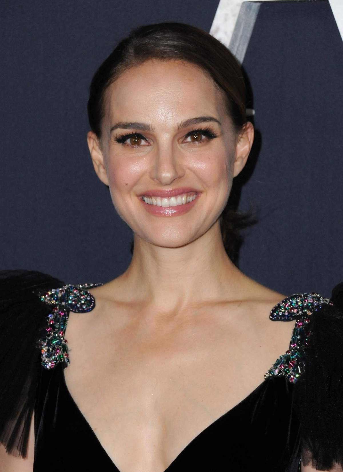 FOTO / Natalie Portman, transformată total! Pare de nerecunoscut după ce a născut primul copil