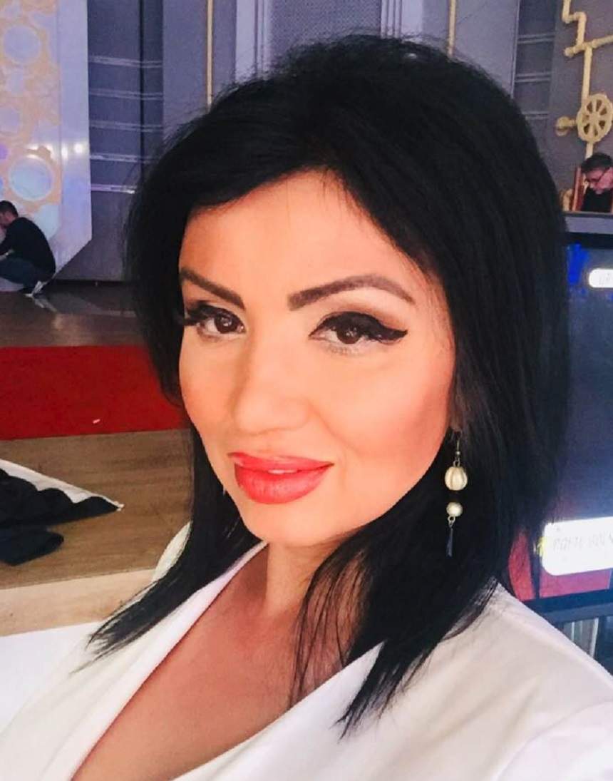 Adriana Bahmuţeanu împlineşte astăzi 44 de ani! Mesajul Marei Bănică pentru ea: "Am râs, am plâns, am consolat-o la toate divorţurile"