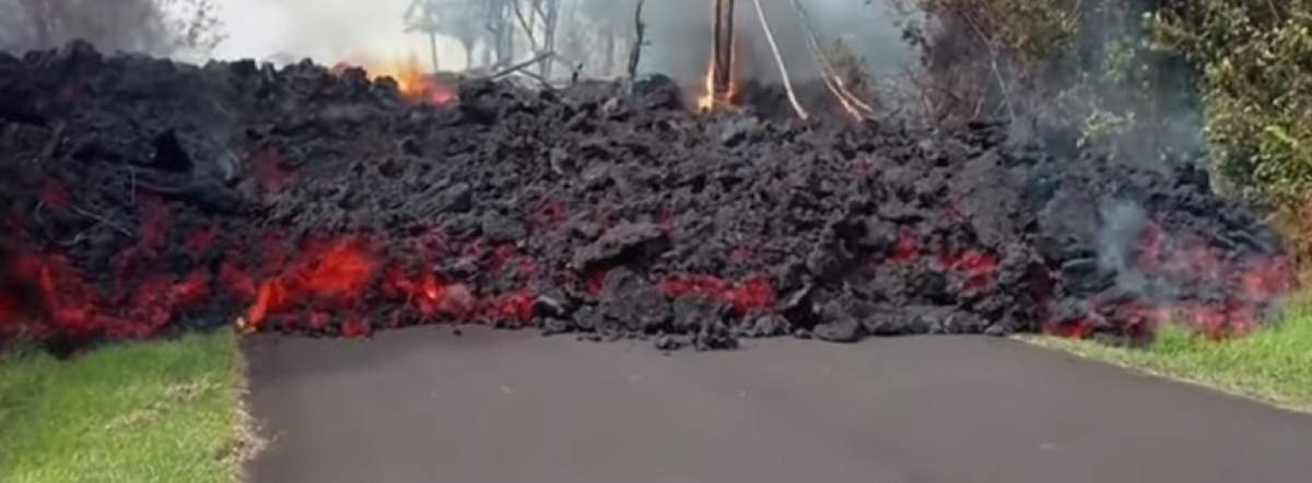 VIDEO & FOTO / Erupțiile vulcanului din Hawaii au răspândit vapori toxici peste tot. Locuitorii sunt, în continuare, evacuați