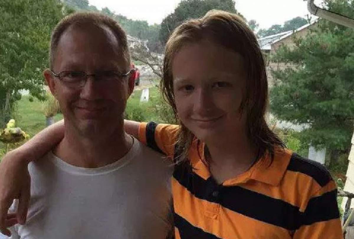 Un băiat de 14 ani și-a ucis mama după ce a primit un aspirator drept cadou