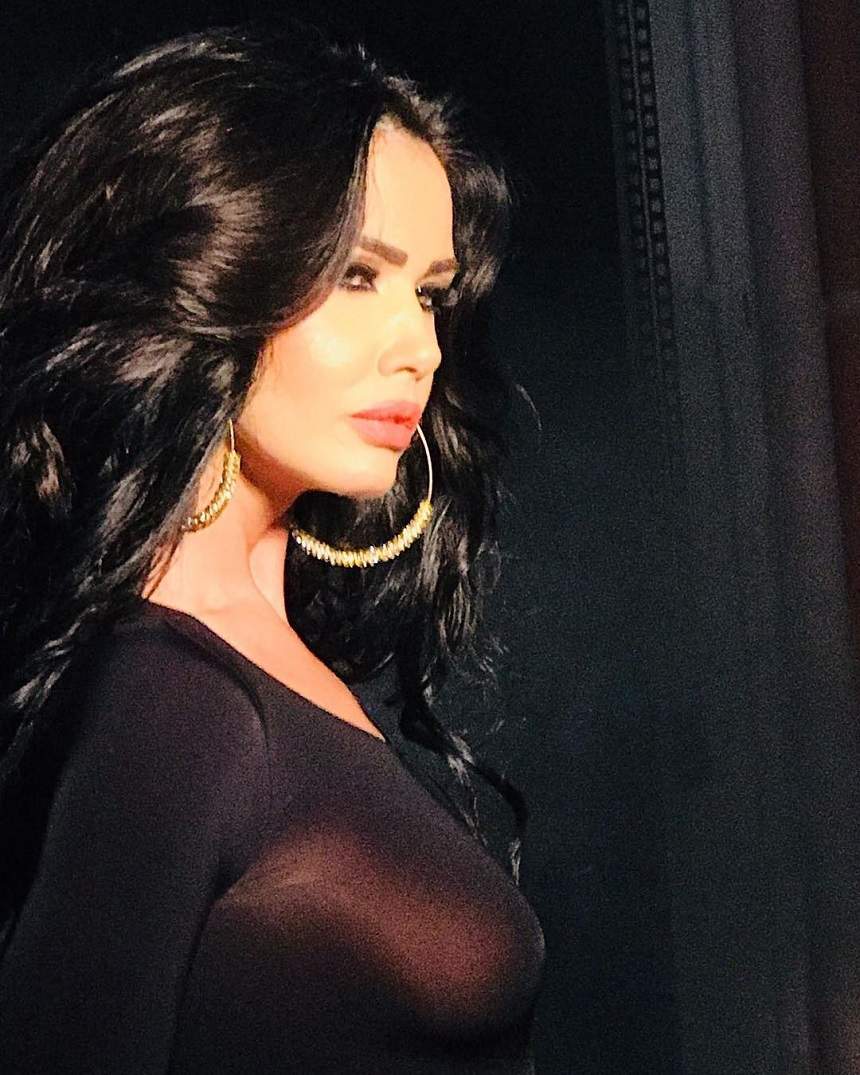 FOTO / Oana Zăvoranu, mândră de trupul ei, dă de pământ cu divele din showbiz: „Eu nu am gheare roșii anti-spălare”