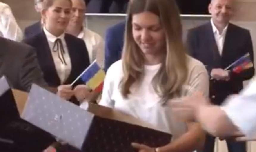 Simona Halep s-a întors în România, după victoria de la Roland Garros: „Acest trofeu este și al meu și al României”