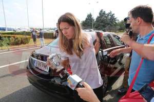 Simona Halep, oprită de poliţie chiar la plecarea de pe aeroport: "Te-am surprins cu 172 km/h"