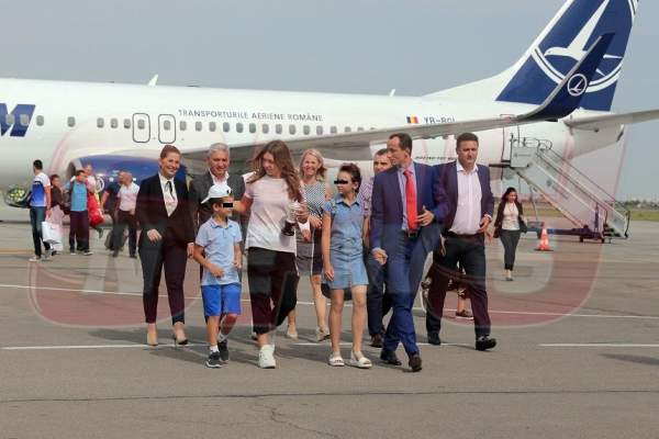 VIDEO & FOTO / Gestul făcut de Simona Halep faţă de un băieţel care a aşteptat-o pe aeroport. Cei prezenţi au rămas mască