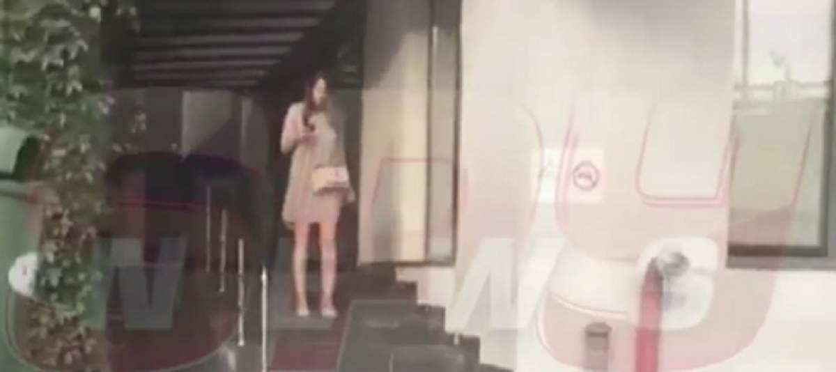 Vizită surpriză, primită de Laura Cosoi. Cine şi-a făcut apariţia în salonul proaspetei mămici