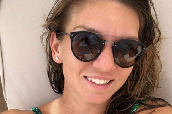 Simona Halep s-a pozat în costum de baie! Cum se relaxează sportiva după ce a revenit în ţară