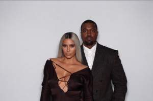 FOTO / Kanye West are fantezii cu sosia lui Kim Kardashian. A făcut publice fotografii interzise cardiacilor