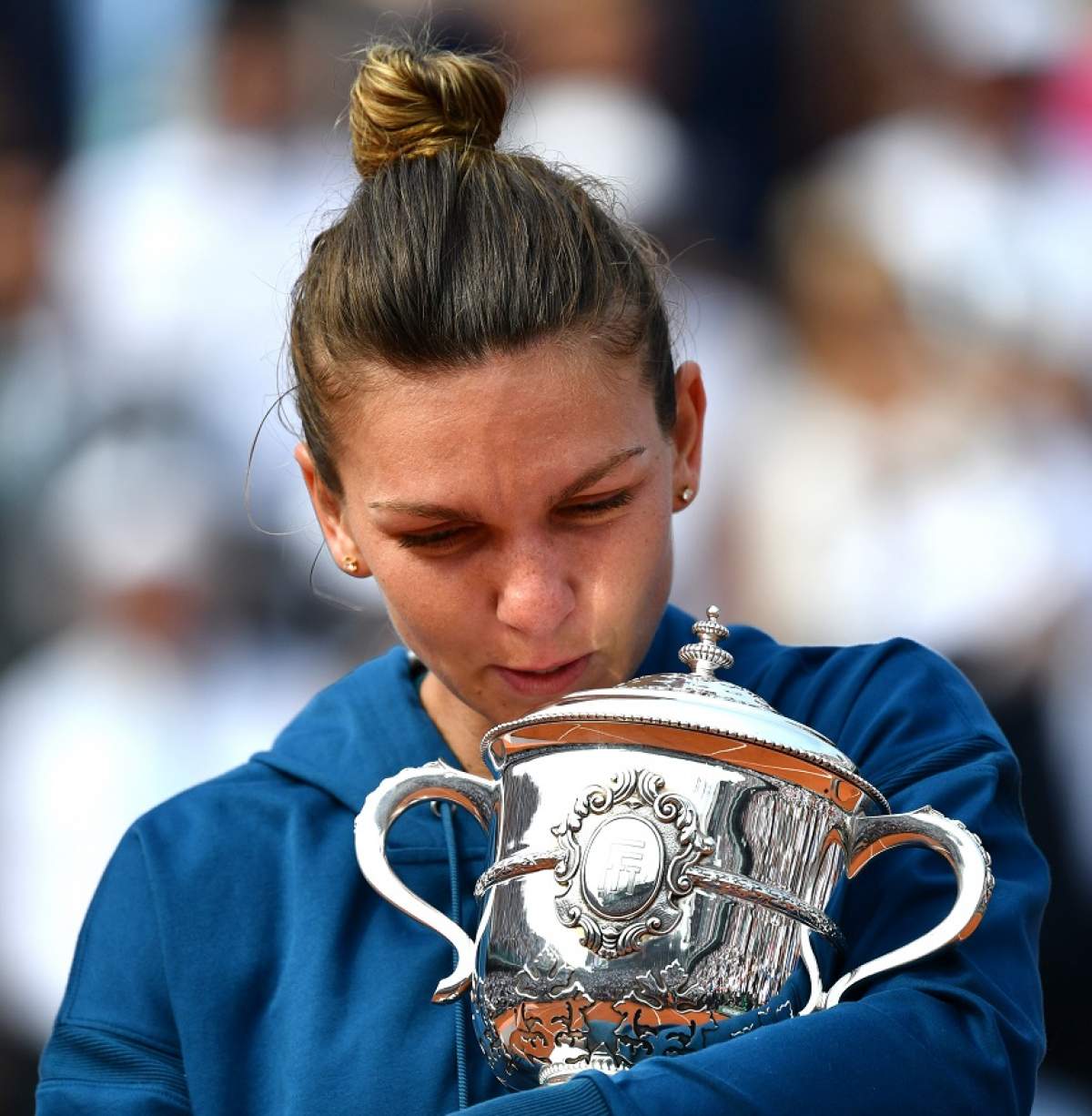 FOTO / Simona Halep, umilită în revista „Charlie Hebdo”! Caricatură INCALIFICABILĂ cu câştigătoarea turneului Roland Garros