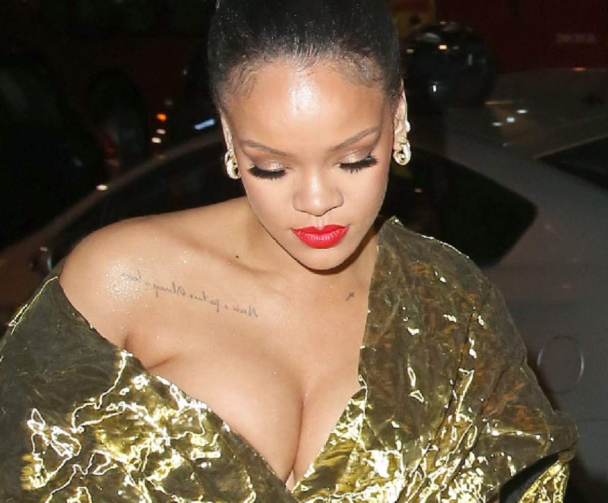 FOTO / Rihanna și-a sugrumat sânii într-o rochie minusculă, la o premieră de film. Cântăreața s-a îngrășat vizibil