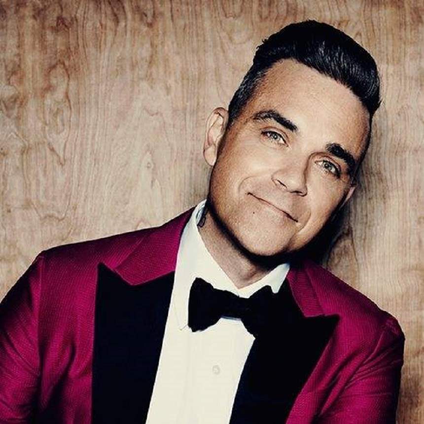 FOTO / Robbie Williams, gest obscen la ceremonia de deschidere a Cupei Mondiale. Ce l-a enervat pe artist