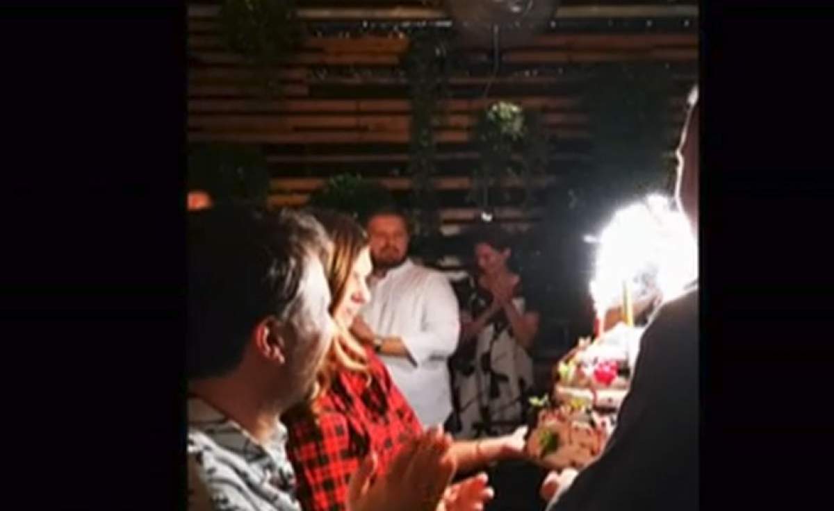 VIDEO / Simona Halep, sărbătorită cu mare fast într-un club de fiţe din Capitală. Toţi au fost cu ochii după iubit