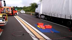Accident mortal cu un TIR românesc implicat, în Franţa! Şoferul de 25 de ani a murit, iar trei persoane sunt grav rănite