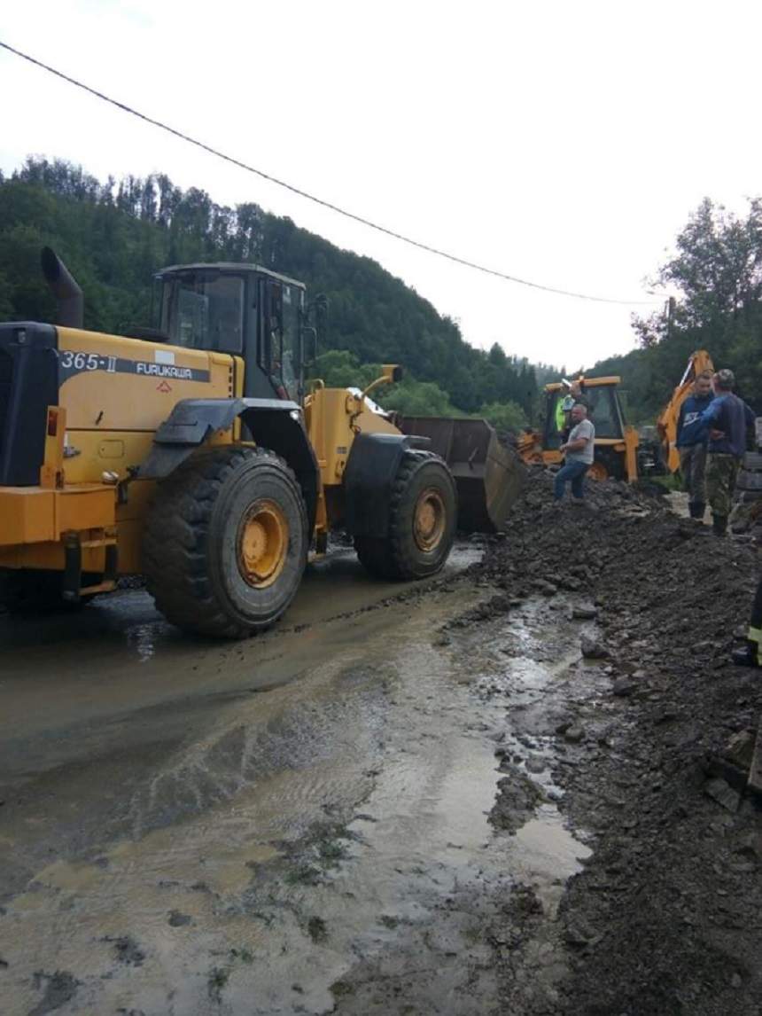 Dramatic! Un bărbat din Vâlcea, luat de viitură, a fost găsit mort