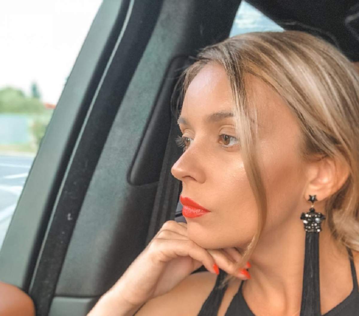 FOTO / Diana Dumitrescu, cu şunculiţele la vedere la piscină! "Eu şi fundul meu mare"