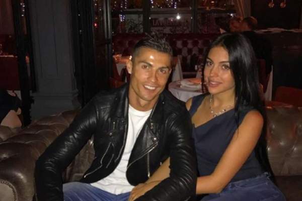 VIDEO & FOTO / Casa lui Cristiano Ronaldo, un adevărat palat! Cum își răsfață fotbalistul copiii, în cel mai mare lux