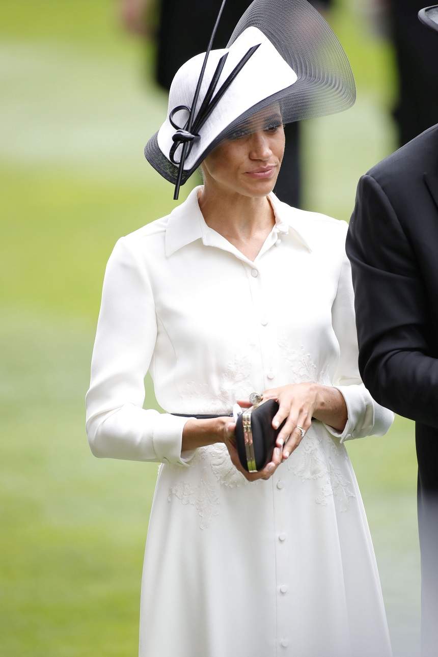 FOTO / Meghan Markle a „debutat” la Royal Ascot. Ținuta sa a captat toate privirile