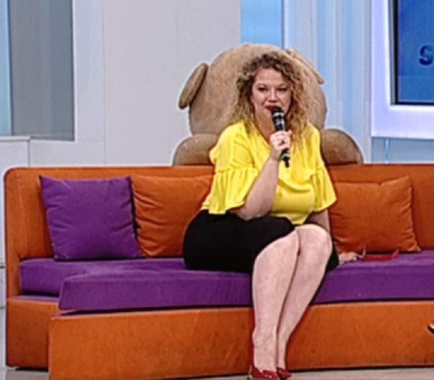 FOTO & VIDEO / Apariție nonconformistă a Oanei Lis. Cu sfârcurile la vedere și neepilată în direct la TV