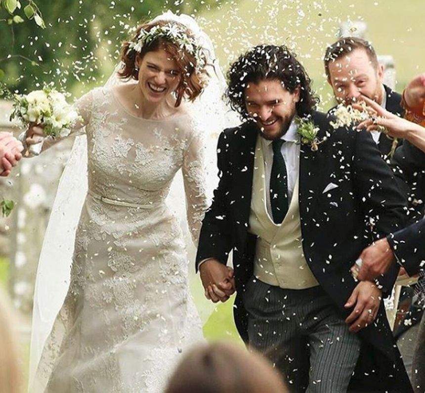FOTO / Fericire imensă pentru fanii "Game of Thrones". Kit Harington şi Rose Leslie s-au căsătorit. Primele imagini de la nuntă