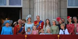 De ce Prinţul William şi Kate Middleton nu o vor pe Meghan Markle naşa celui de-al treilea copil al lor