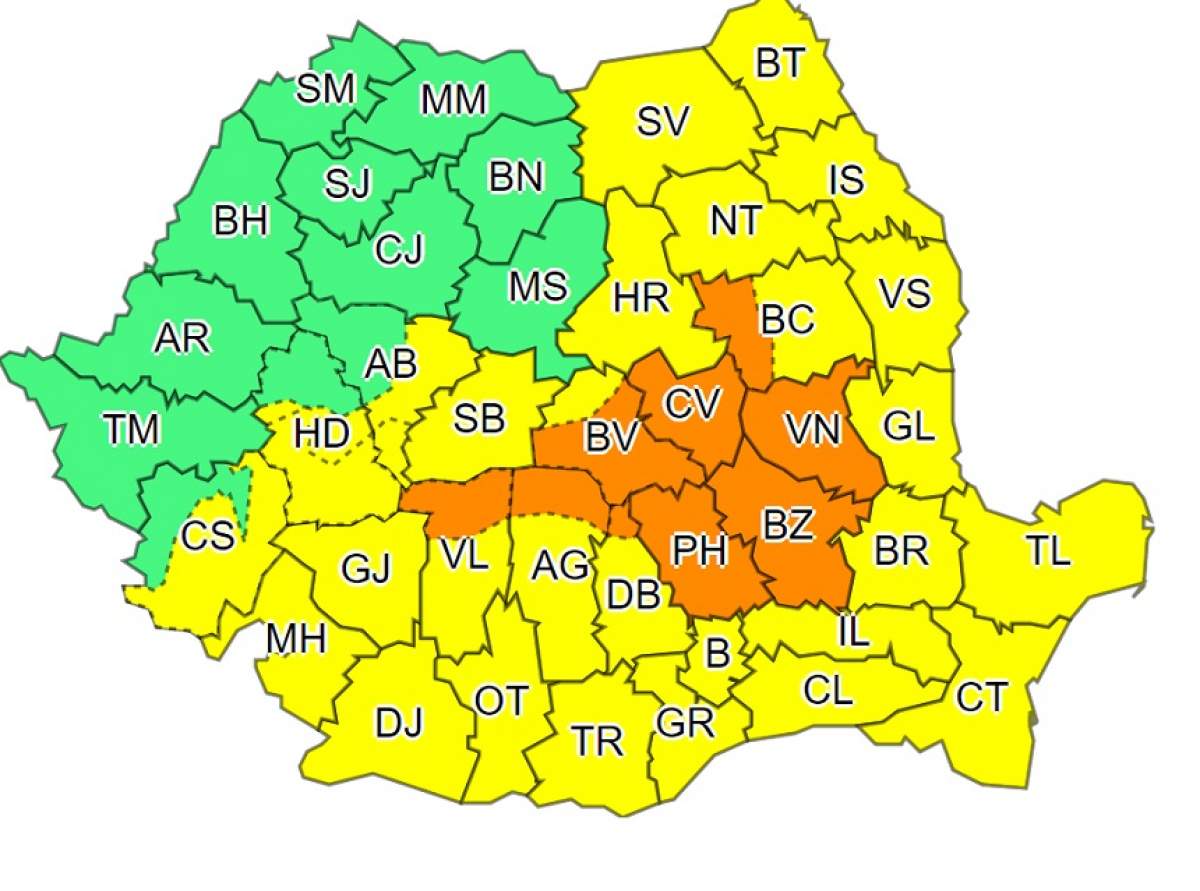 Meteorologii avertizează! Cod portocaliu de furtuni pentru aproape toată țara