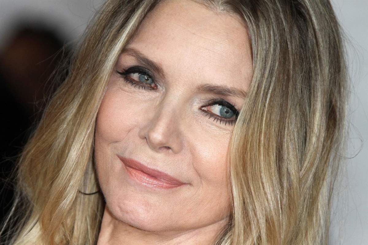 FOTO / Sexy la 60 de ani! Michelle Pfeiffer, apariție răvășitoare la o lansare de film 