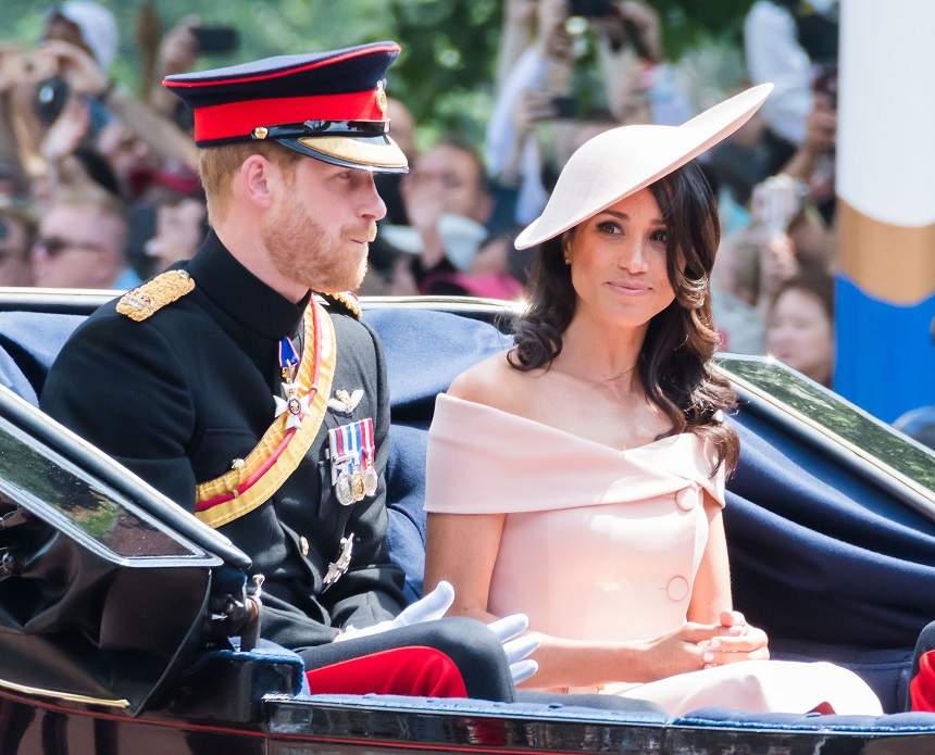 Meghan Markle este o ducesă de milioane... la propriu! Câți bani dă familia regală pe soția Prințului Harry