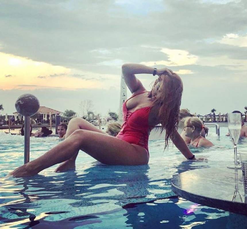 Nepoata lui Adi de la Vâlcea, apariţie năucitoare la o piscină! Cum arată Roxana Dobriţoiu în cel mai sexy costum de baie